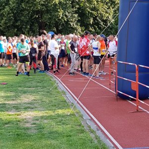 Policjanci z Koluszek uczestniczyli w biegu na dystansie 5 km w Warszawie