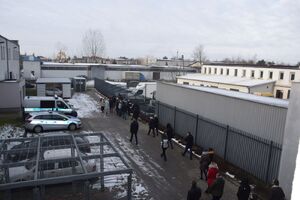 Ćwiczenia ewakuacyjne w komendzie.