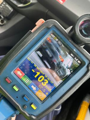 Zarejestrowany pomiar prędkości na urządzeniu.