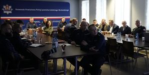 Policjanci na odprawie rocznej.