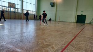 Turniej w którym uczestniczą uczniowie.