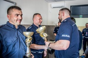 Zwycięzca konkursu otrzymuje nagrodę za wygraną